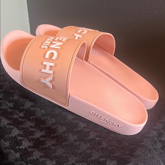 Givenchy, 38 EU/ 7,5 US, Blush Pink Slide Sandals - Picture 3 of 16